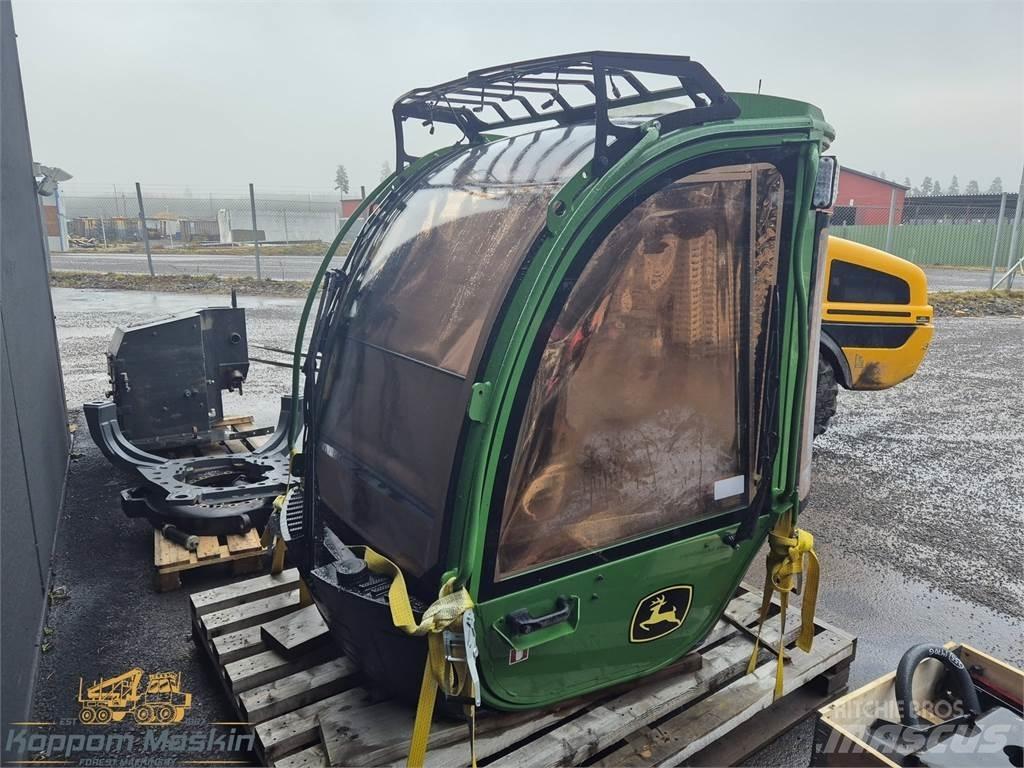 John Deere 1270G キャビン及び内装