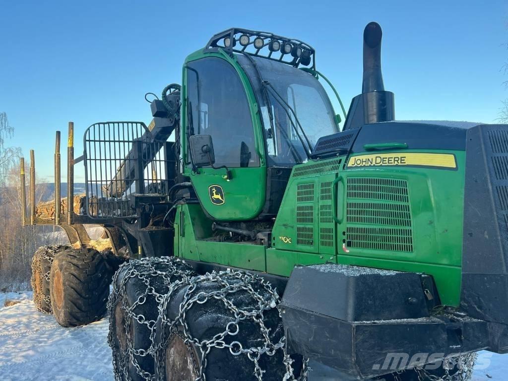 John Deere 1110 G フォワーダー