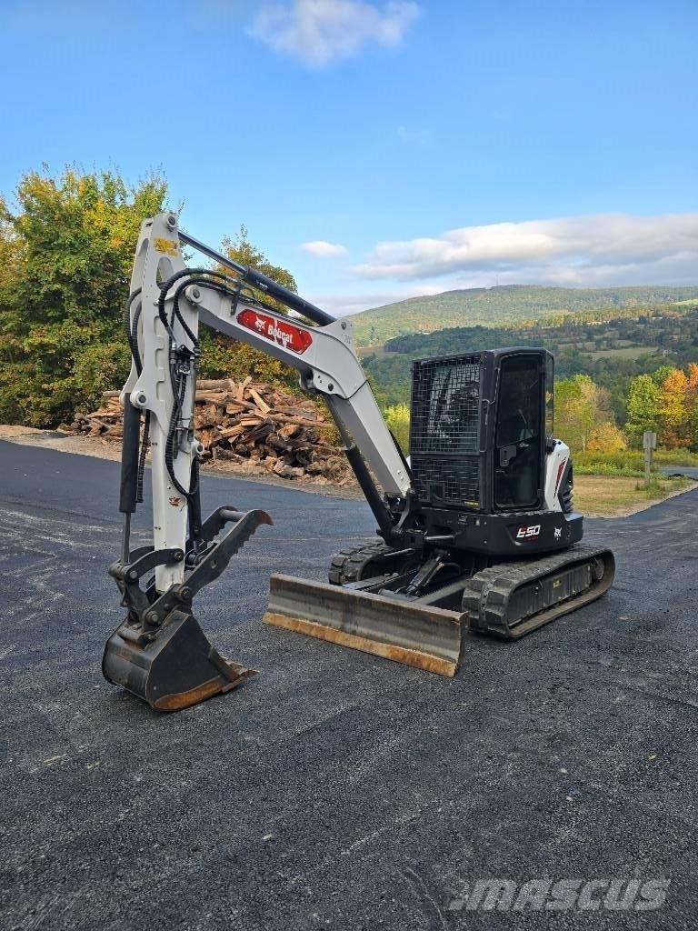 Bobcat E 50 ミニ油圧ショベル 7t以下（ミニユンボ・ミニディガー）