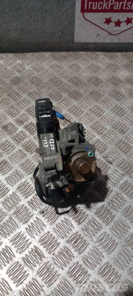 MAN TGA    7360051146 キャビン及び内装