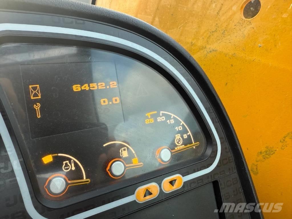 JCB 535-140 Hiviz テレスコーピックハンドラー