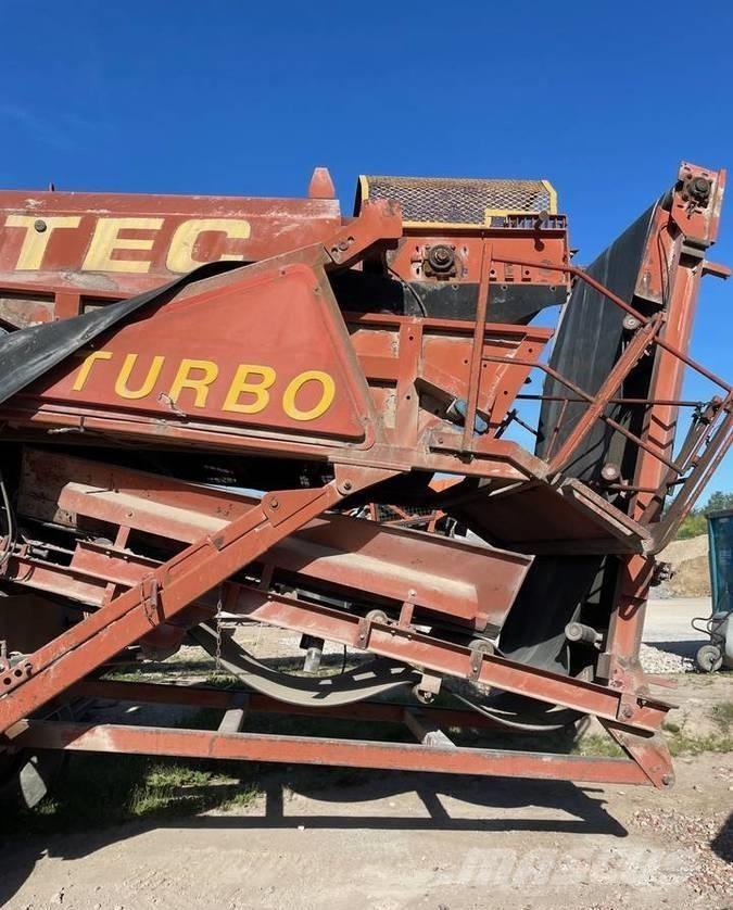 Extec Turbo 5000 自走式スクリーン