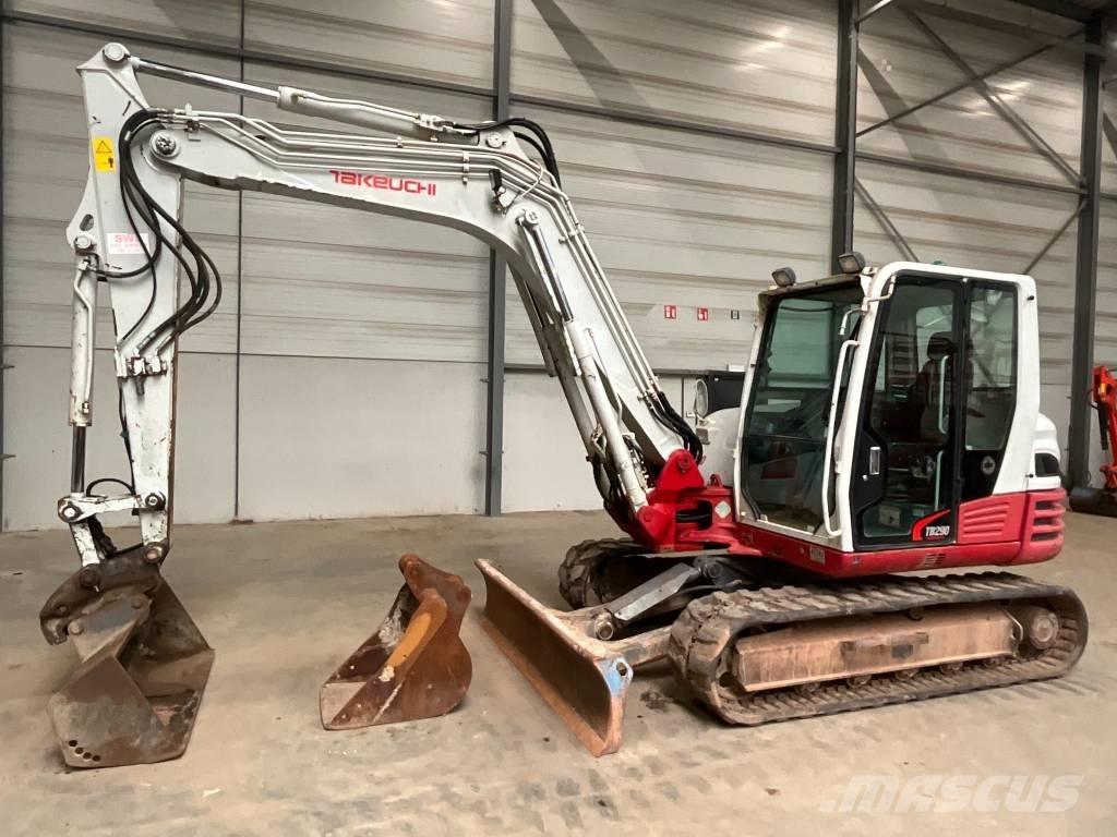 Takeuchi TB 290 中型油圧ショベル 7ｔ-12ｔ（ユンボ・パワーショベル・バックホー）