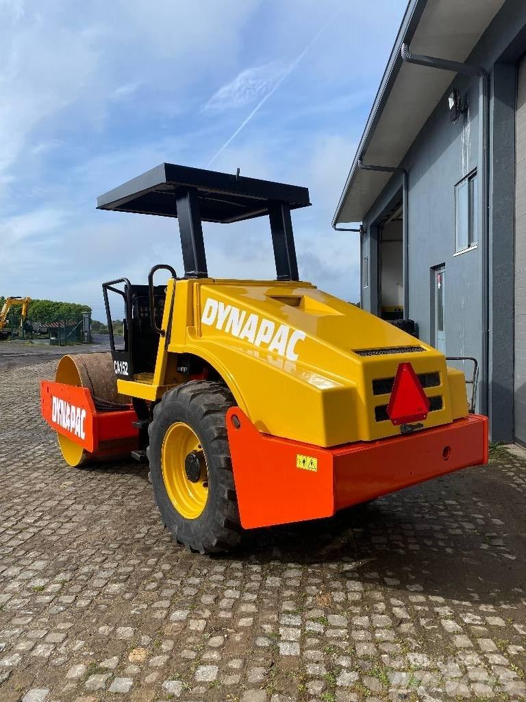 Dynapac CA 152 D タンデムローラ