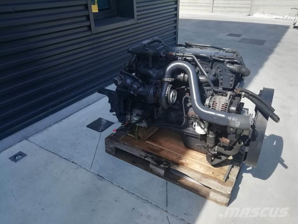 Iveco F4AE3681 エンジン
