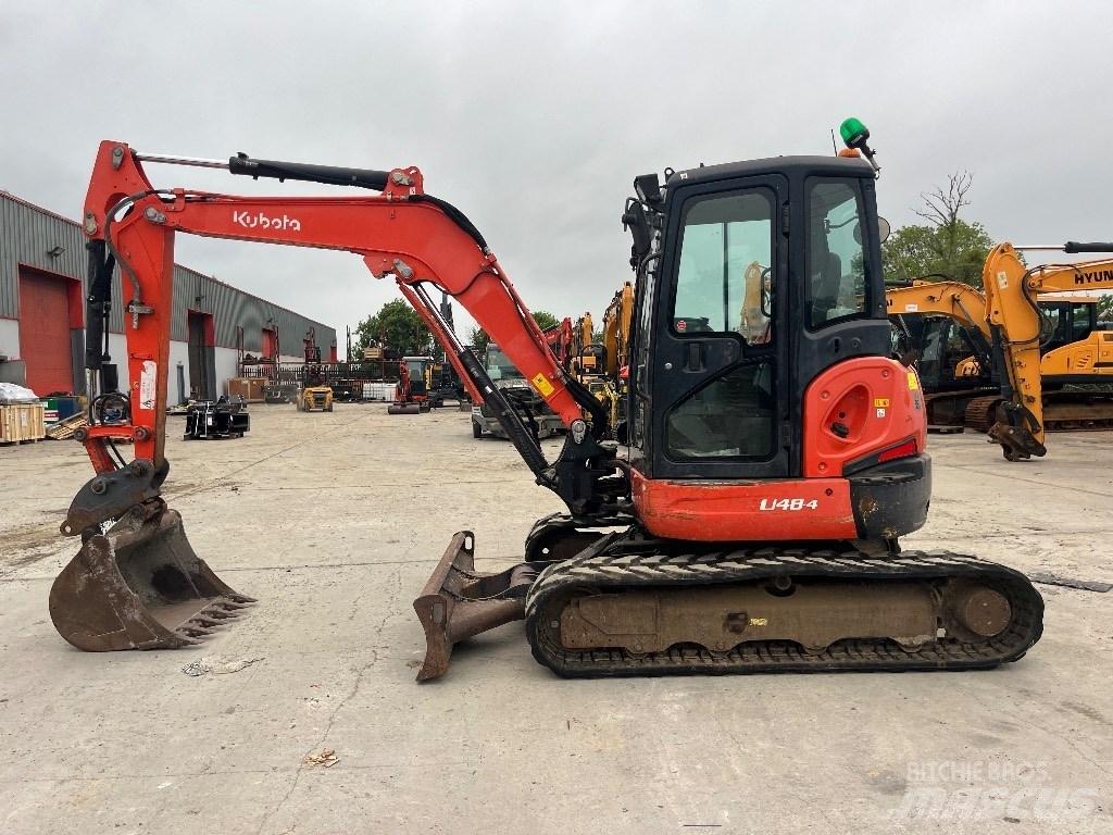 Kubota U 48-4 ミニ油圧ショベル 7t以下（ミニユンボ・ミニディガー）