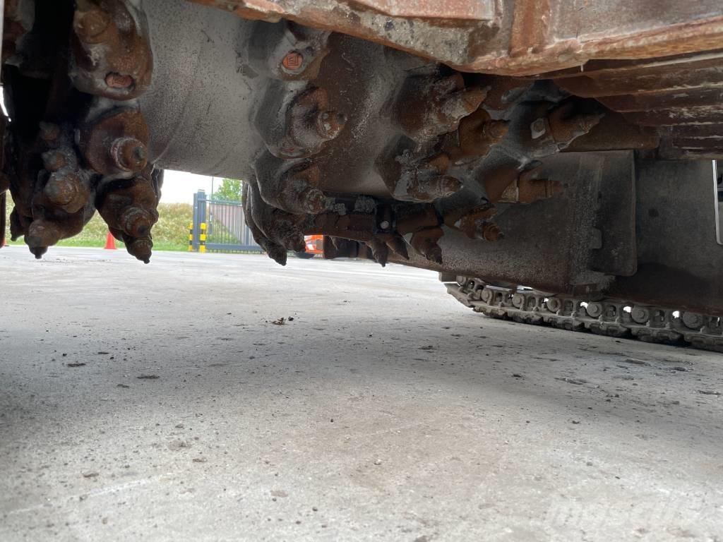 Wirtgen W 100 F アスファルトコールドミリングマシーン