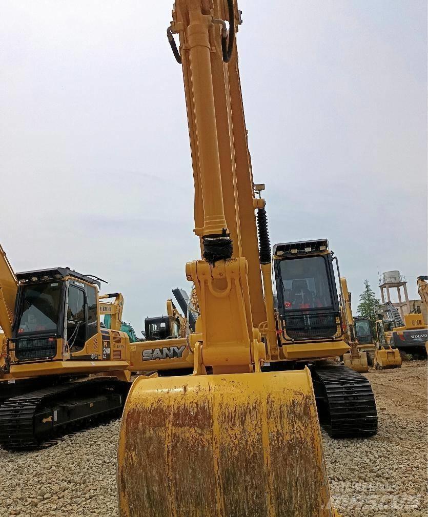 Komatsu PC 210 LC 大型油圧ショベル12t以上（パワーショベル・ユンボ）