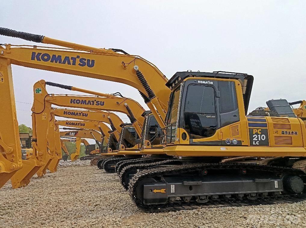 Komatsu PC 210 LC 大型油圧ショベル12t以上（パワーショベル・ユンボ）