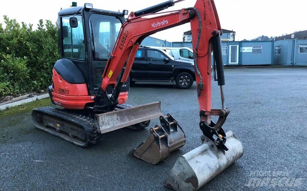 Kubota U 25 ミニ油圧ショベル 7t以下（ミニユンボ・ミニディガー）