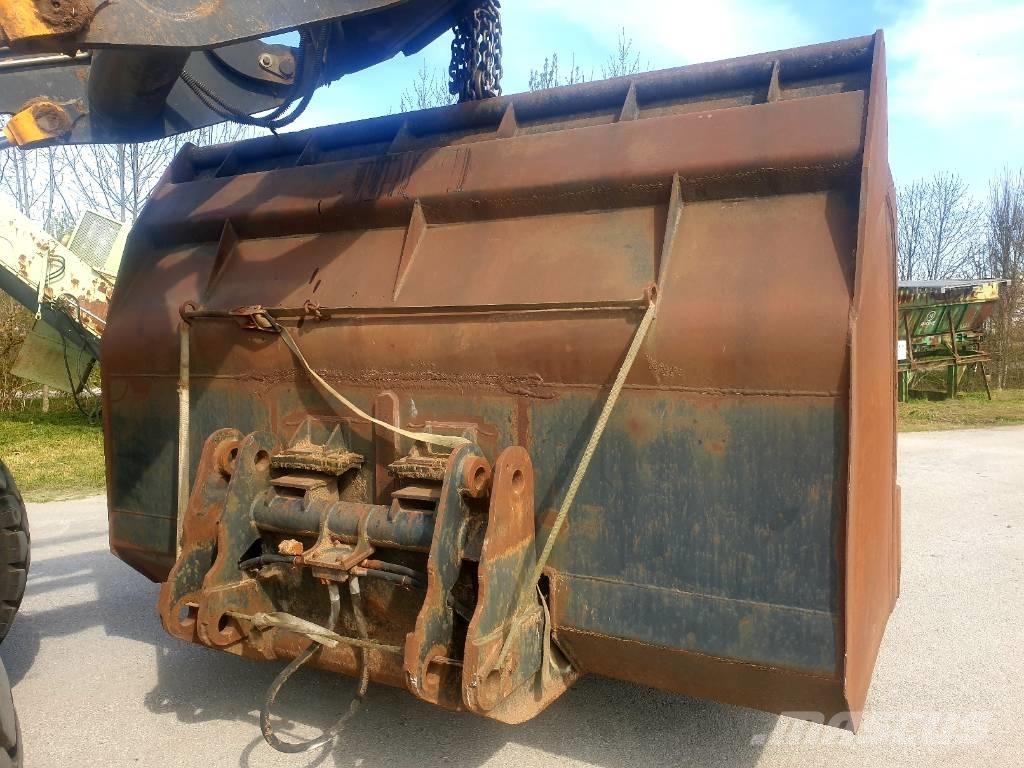  GODET GHD 8M3 バケット