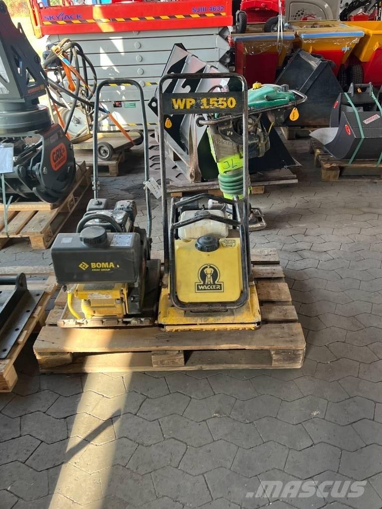 Bomag BVP 18/45 プレートコンパクター