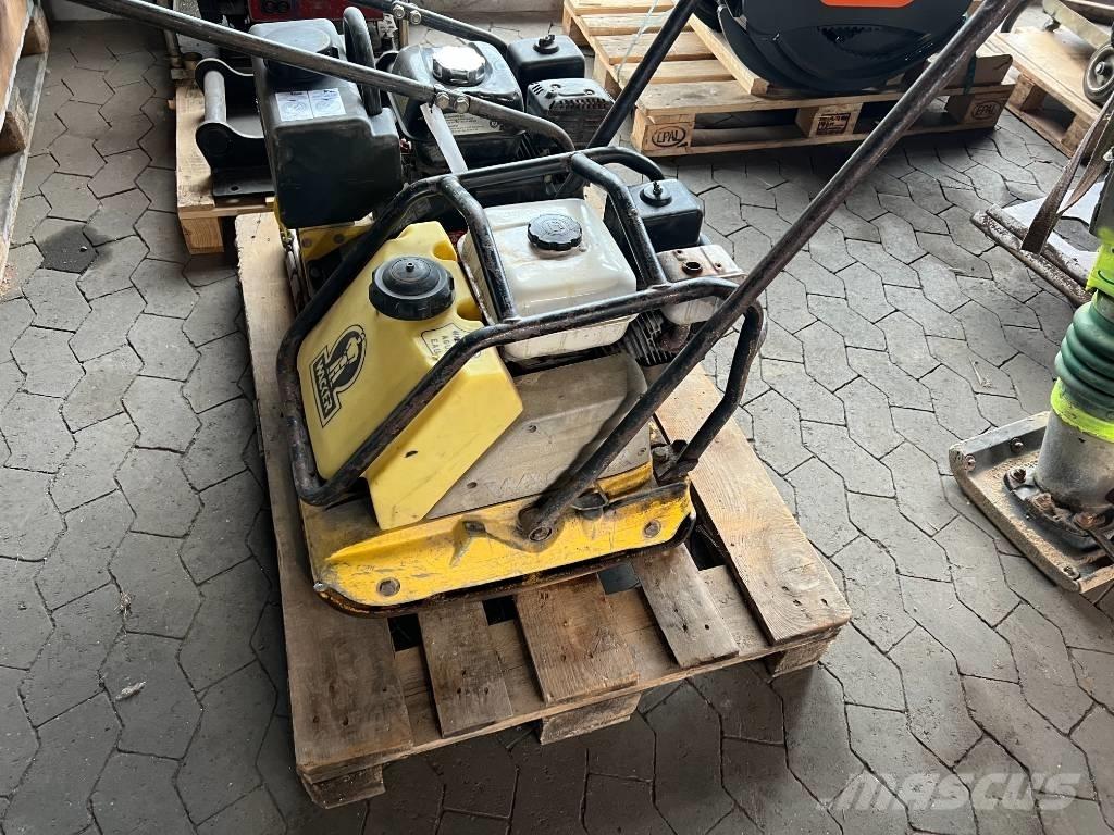 Bomag BVP 18/45 プレートコンパクター