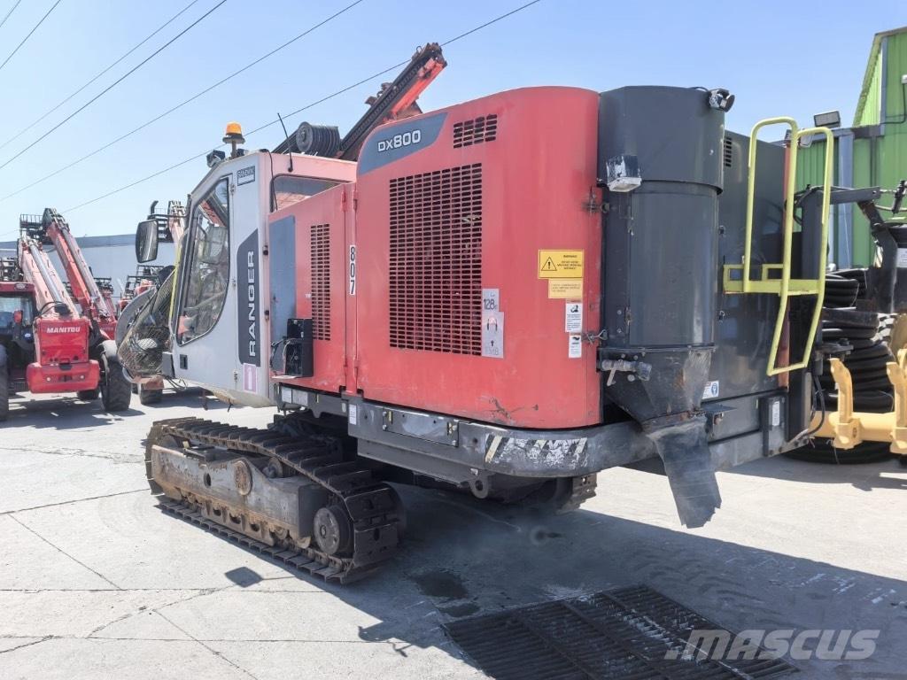 Sandvik DX 800 サーフェイスドリルリグ