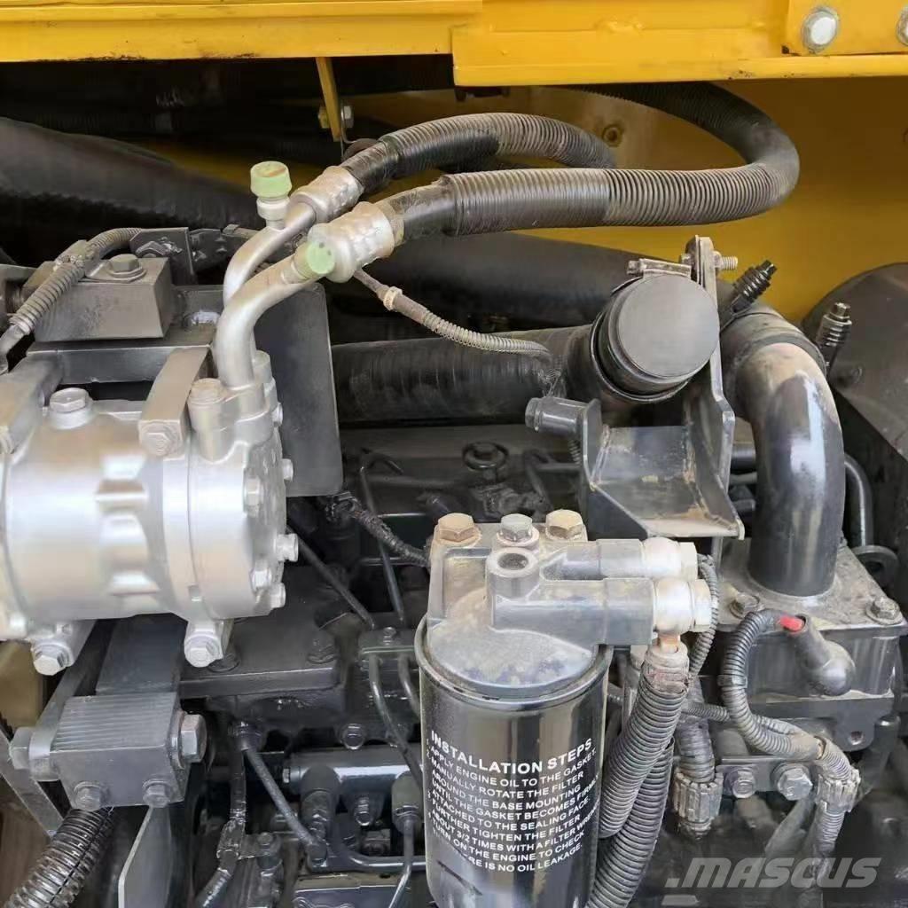 Komatsu PC 60 ミニ油圧ショベル 7t以下（ミニユンボ・ミニディガー）