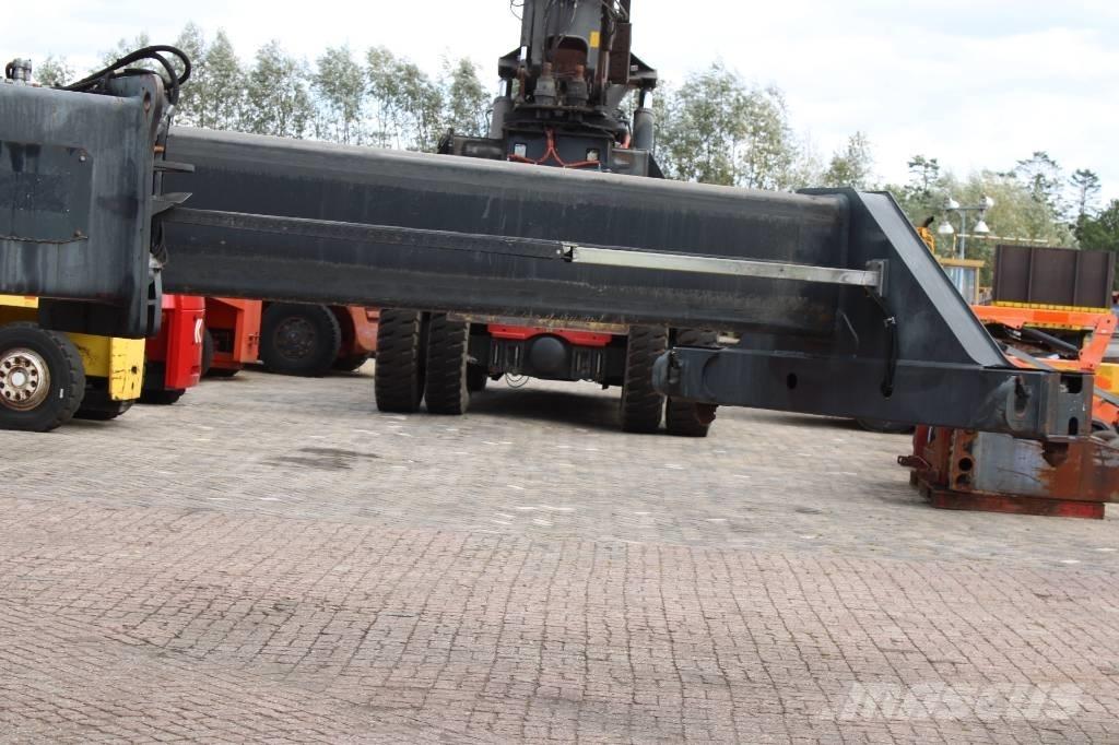 Kalmar DRF450-65A5X リーチスタッカー