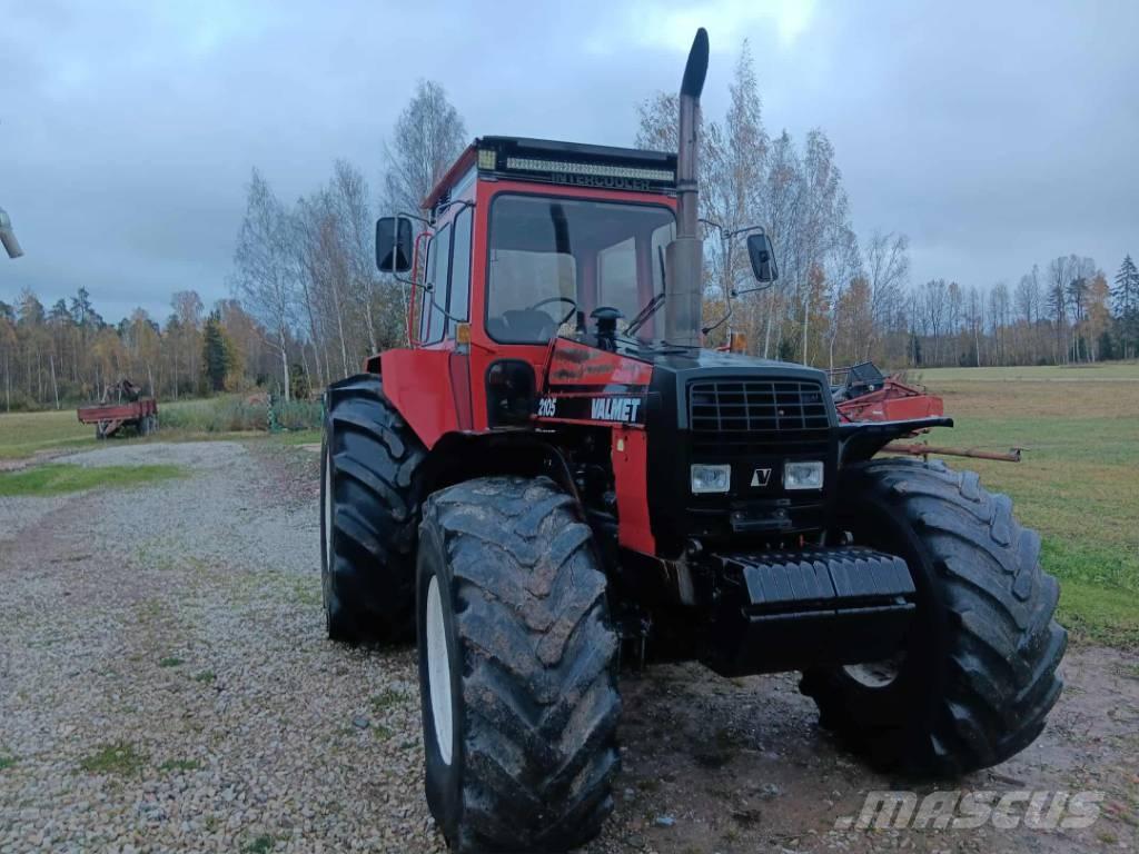 Valmet 2105 トラクター