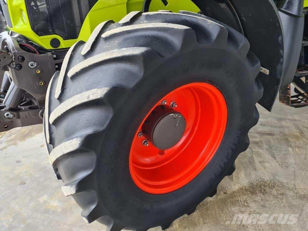 CLAAS Axion 850 CIS トラクター