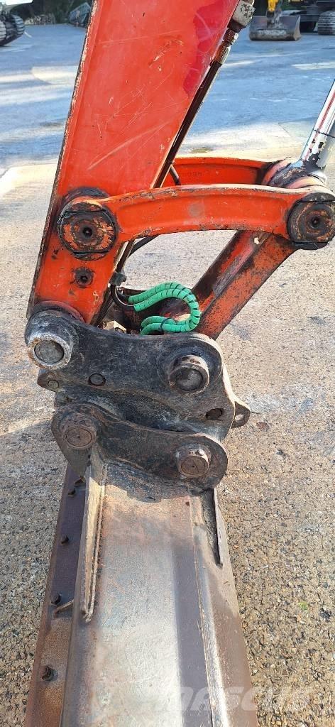 Kubota KX 080-4 中型油圧ショベル 7ｔ-12ｔ（ユンボ・パワーショベル・バックホー）