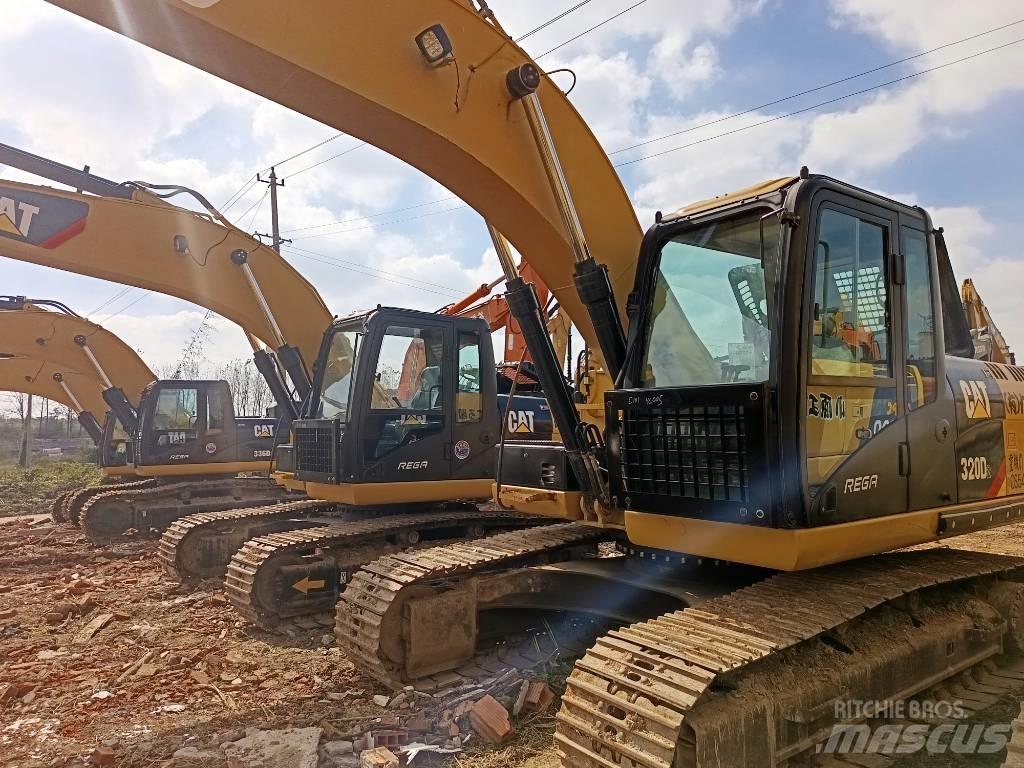 CAT CAT320D2 中型油圧ショベル 7ｔ-12ｔ（ユンボ・パワーショベル・バックホー）