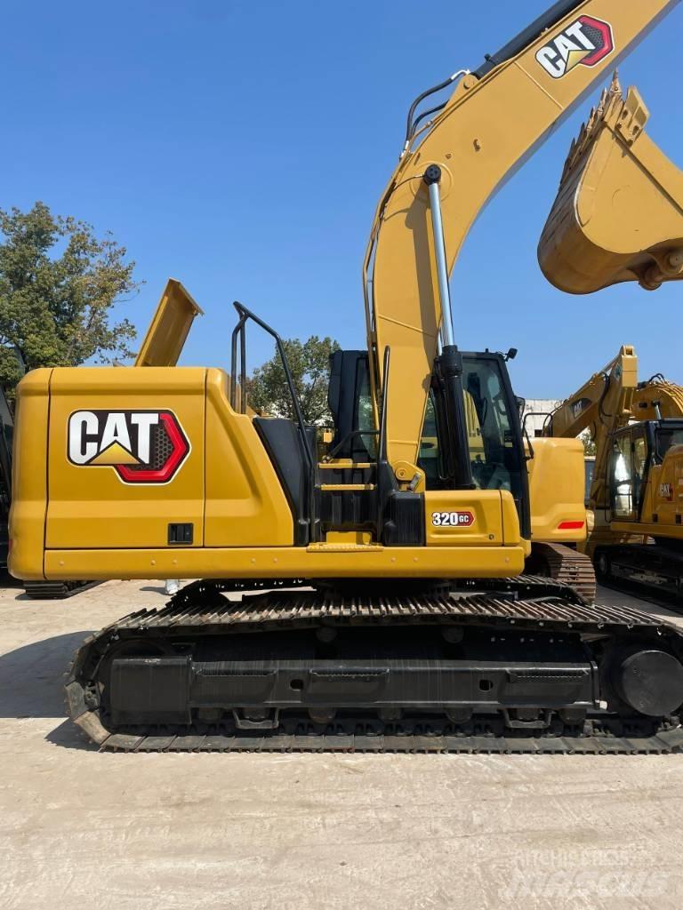 CAT 320 GC ホイール式油圧ショベル（パワーショベル・ユンボ・バックホー）