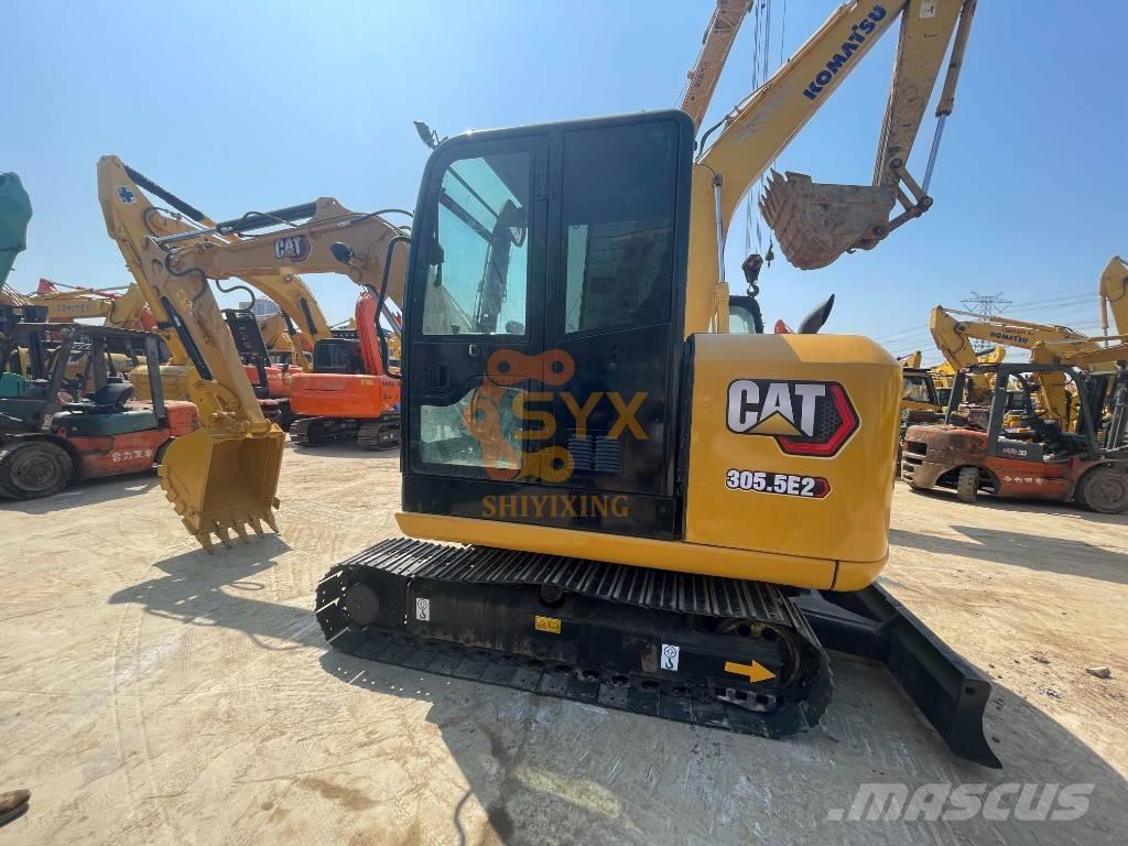 CAT 305.5 E 2 大型油圧ショベル12t以上（パワーショベル・ユンボ）