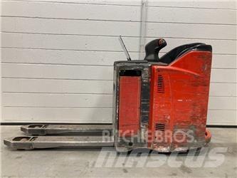 Linde T20SP/131 ローリフトとプラットフォーム