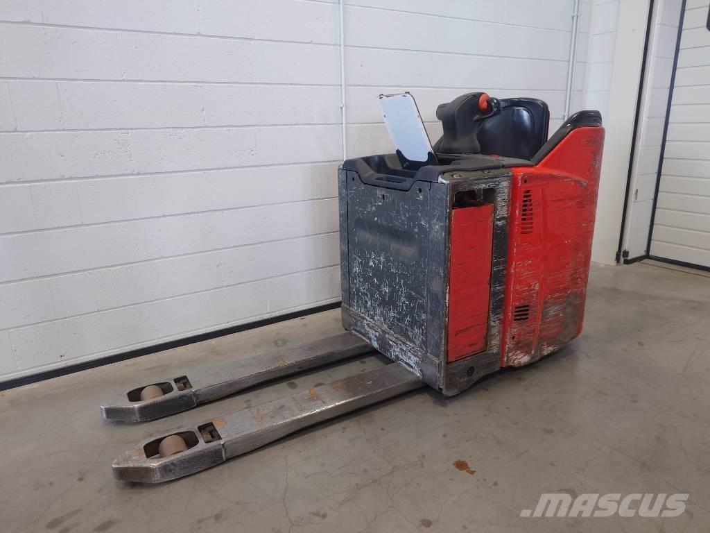 Linde T20SP/131 ローリフトとプラットフォーム