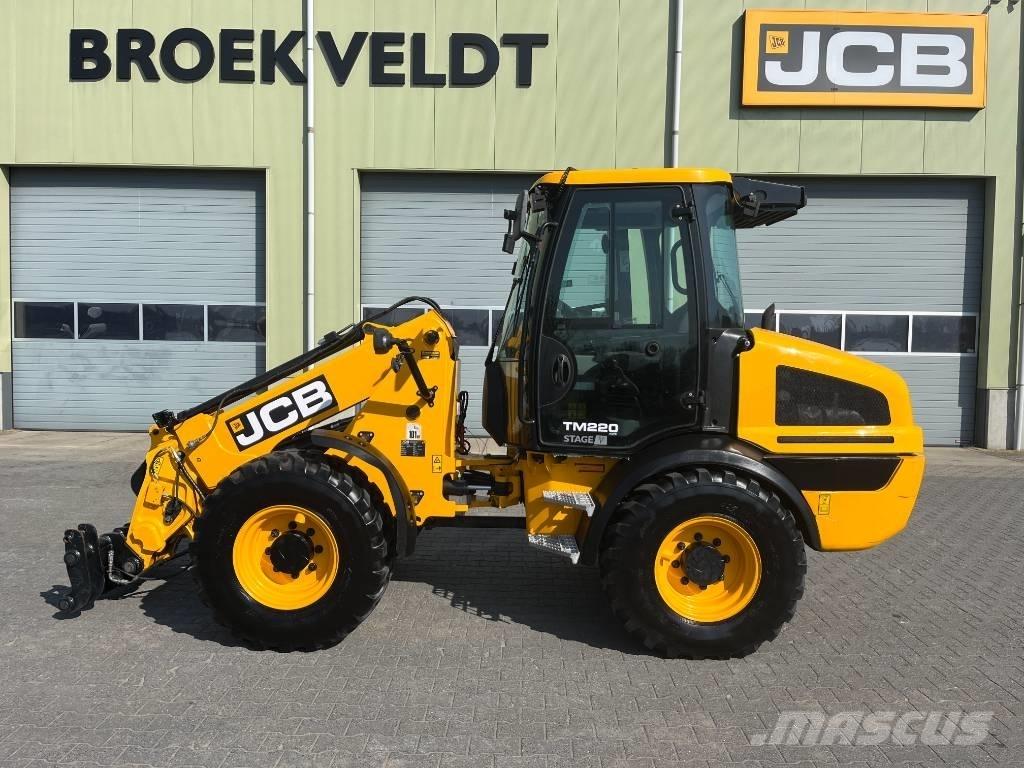 JCB TM 220 農業用テレハンドラー