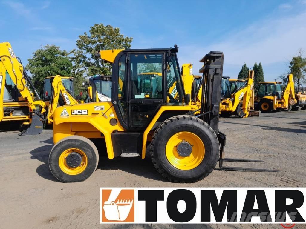JCB 930-4 ラフターテレントラック