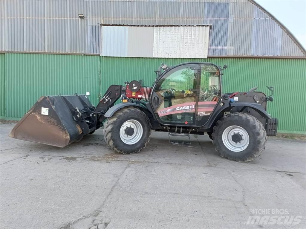 CASE 742 Farmlift テレスコーピックハンドラー