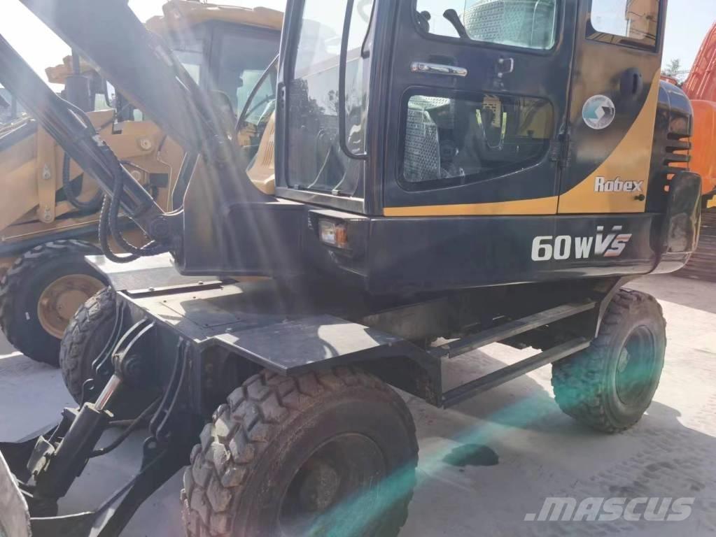 Hyundai Robex 60 W ホイール式油圧ショベル（パワーショベル・ユンボ・バックホー）
