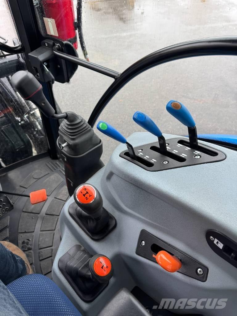 New Holland T4.75S トラクター