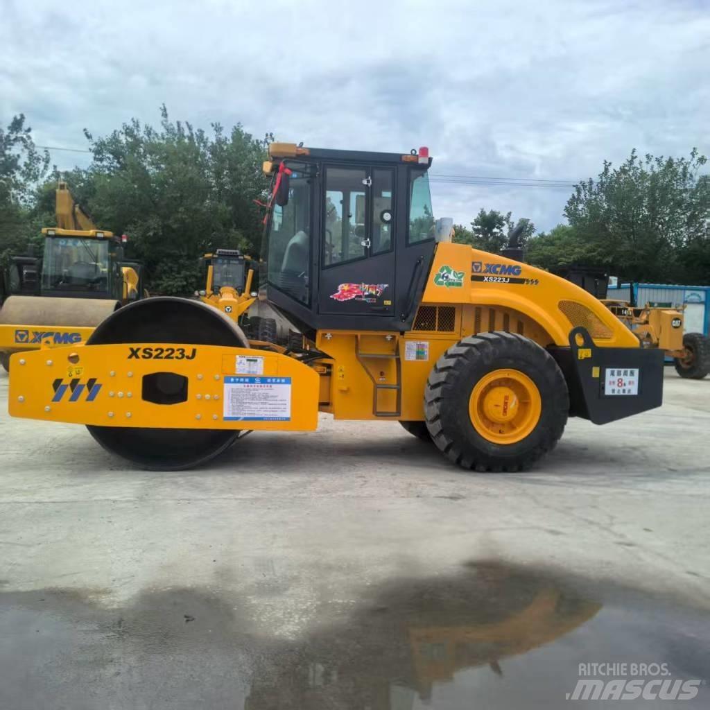 XCMG XS 223 J 振動ローラ