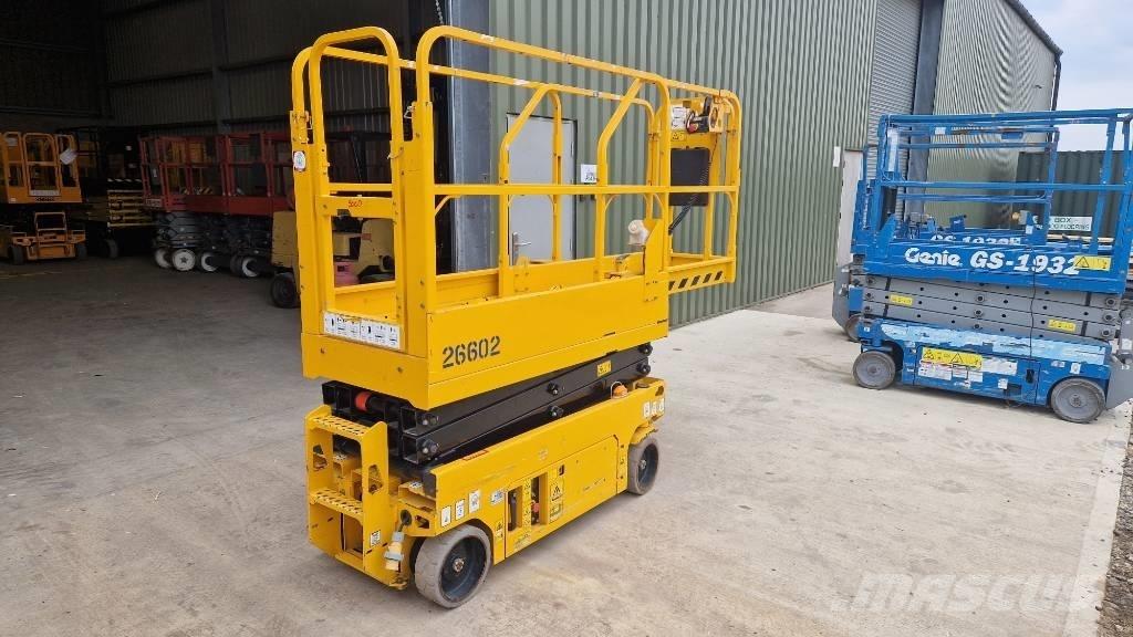 JCB S 1530 E シザースリフト