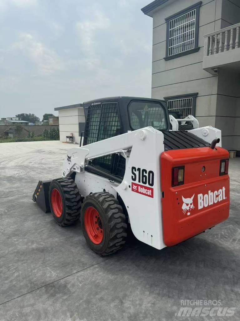 Bobcat S 160 スキッドステアローダー