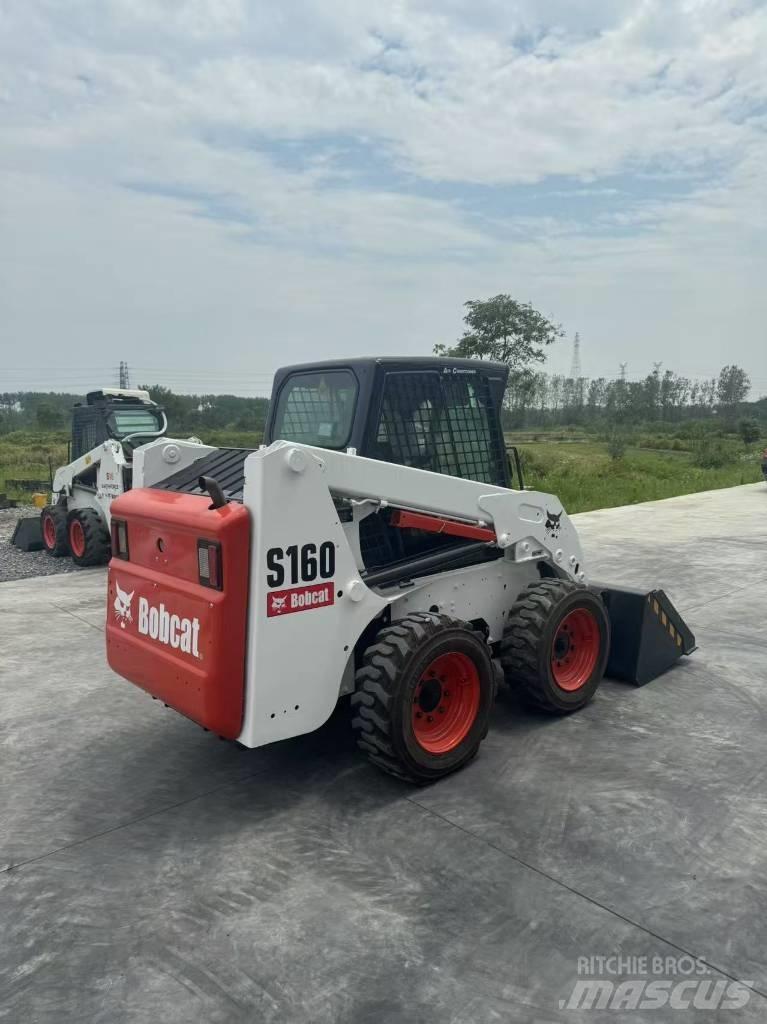 Bobcat S 160 スキッドステアローダー