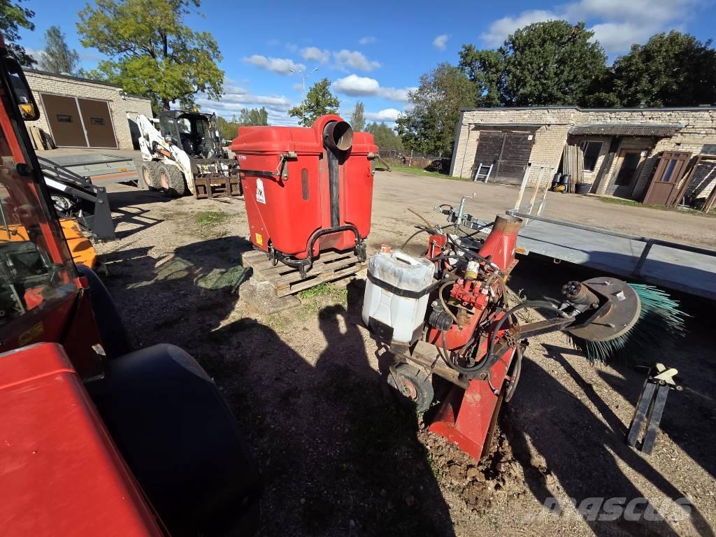  AC C1100 グランド整備機械-その他