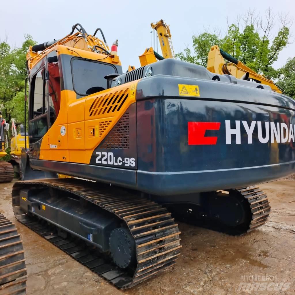 Hyundai 220lc-9s 大型油圧ショベル12t以上（パワーショベル・ユンボ）