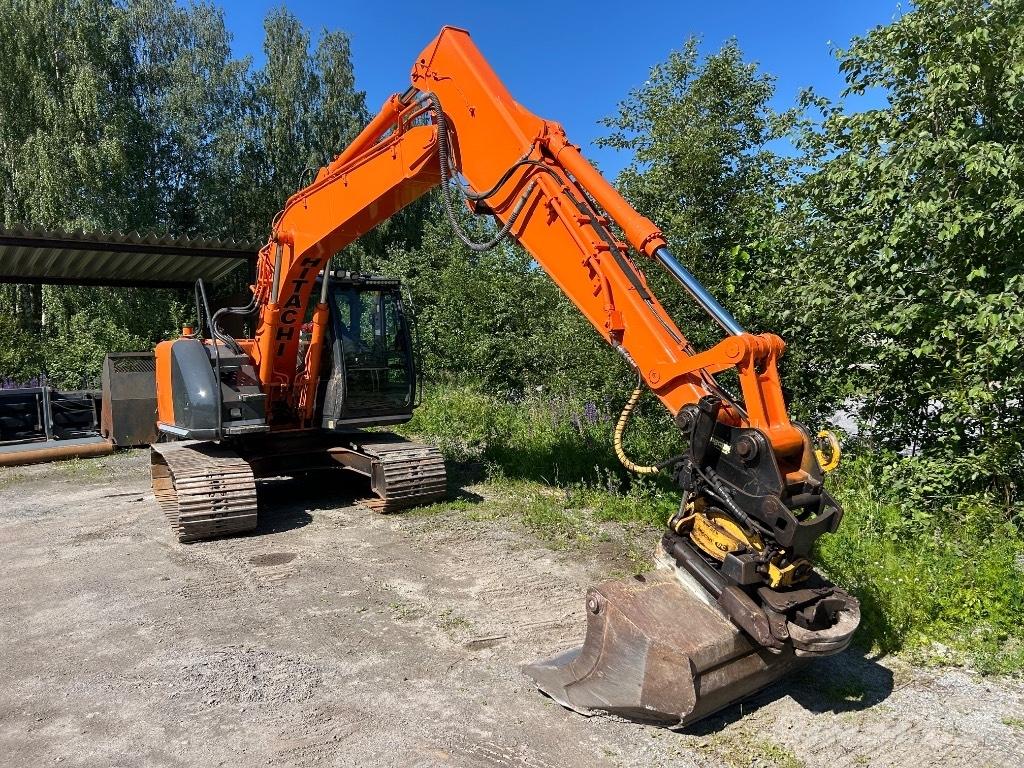 Hitachi ZX 135 US 大型油圧ショベル12t以上（パワーショベル・ユンボ）