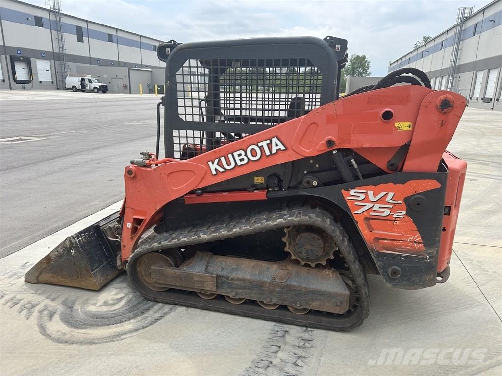 Kubota SVL 75-2 スキッドステアローダー