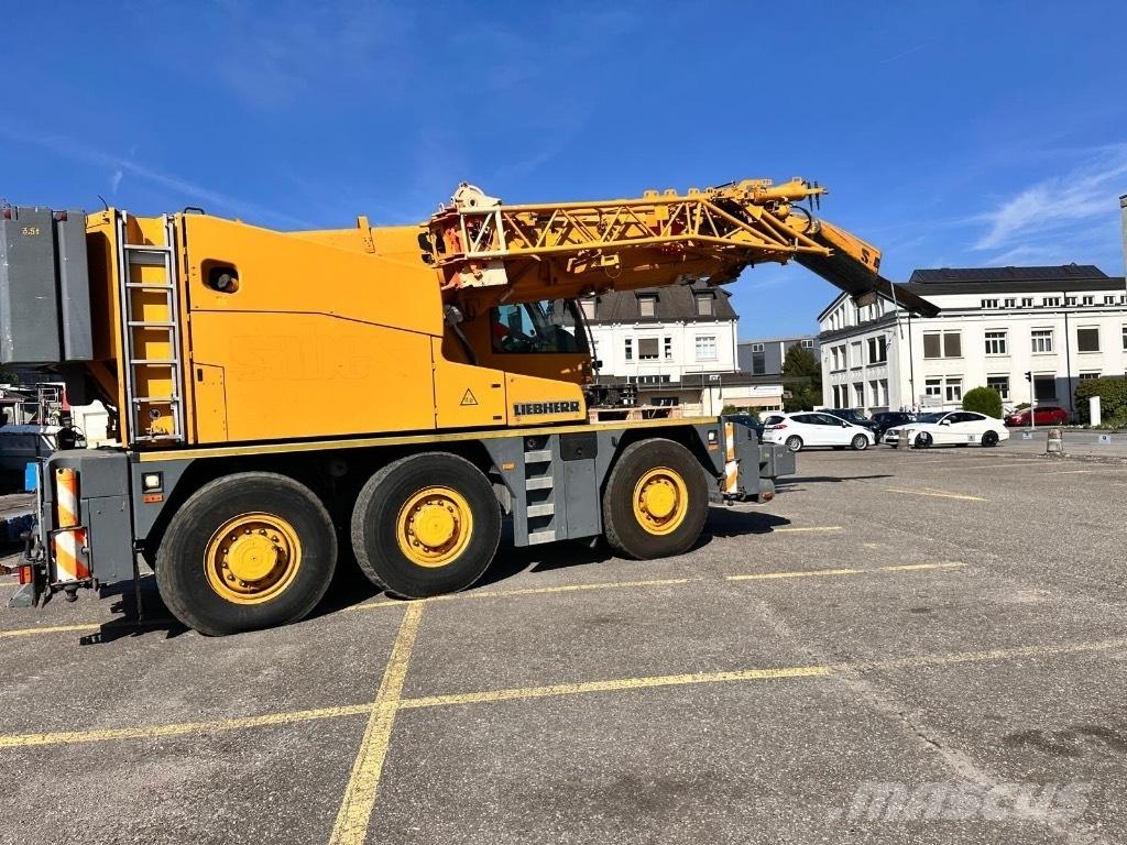 Liebherr LTC 1055 ラフテレーンクレーン