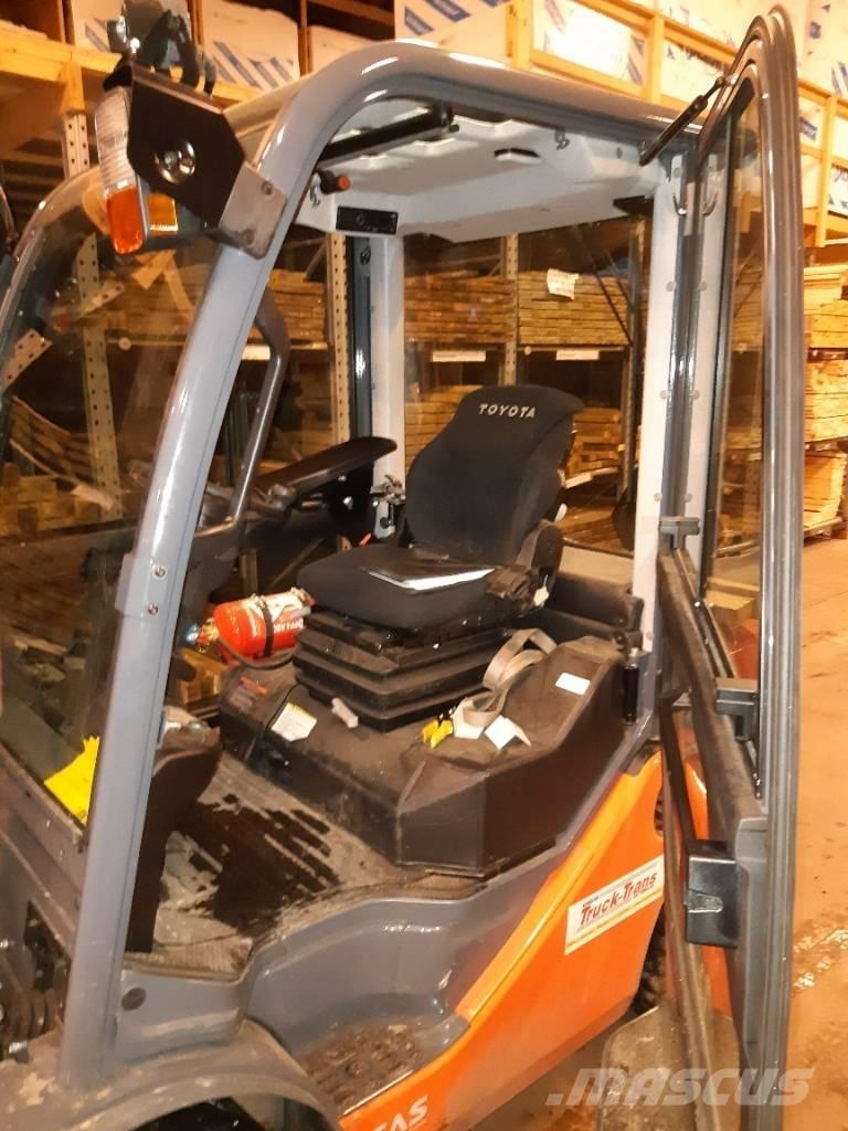 Toyota 02-8FDF30 ディーゼル・軽油