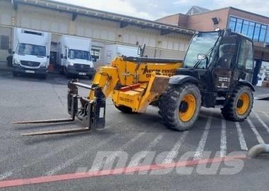 JCB 540-140 テレスコーピックハンドラー