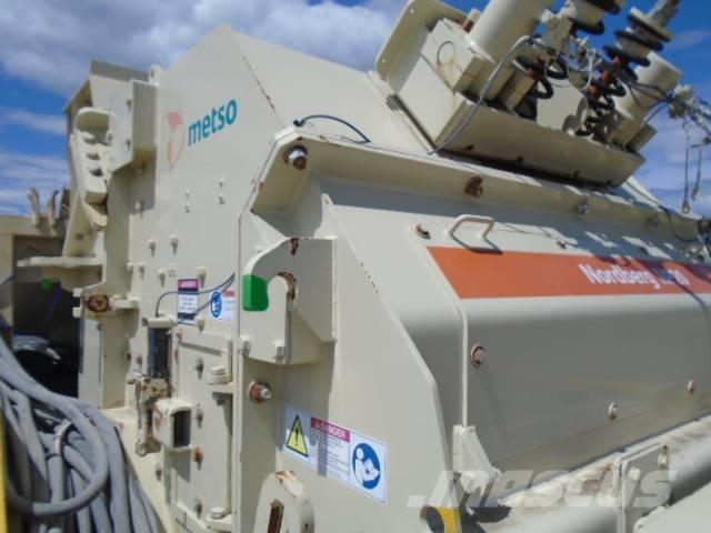 Metso NP20 クラッシャー固定式