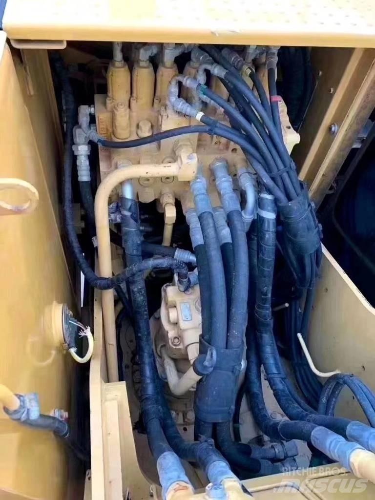 CAT 312 D 大型油圧ショベル12t以上（パワーショベル・ユンボ）