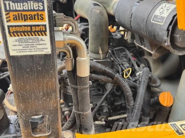 Thwaites 3 ton サイト　ダンプ