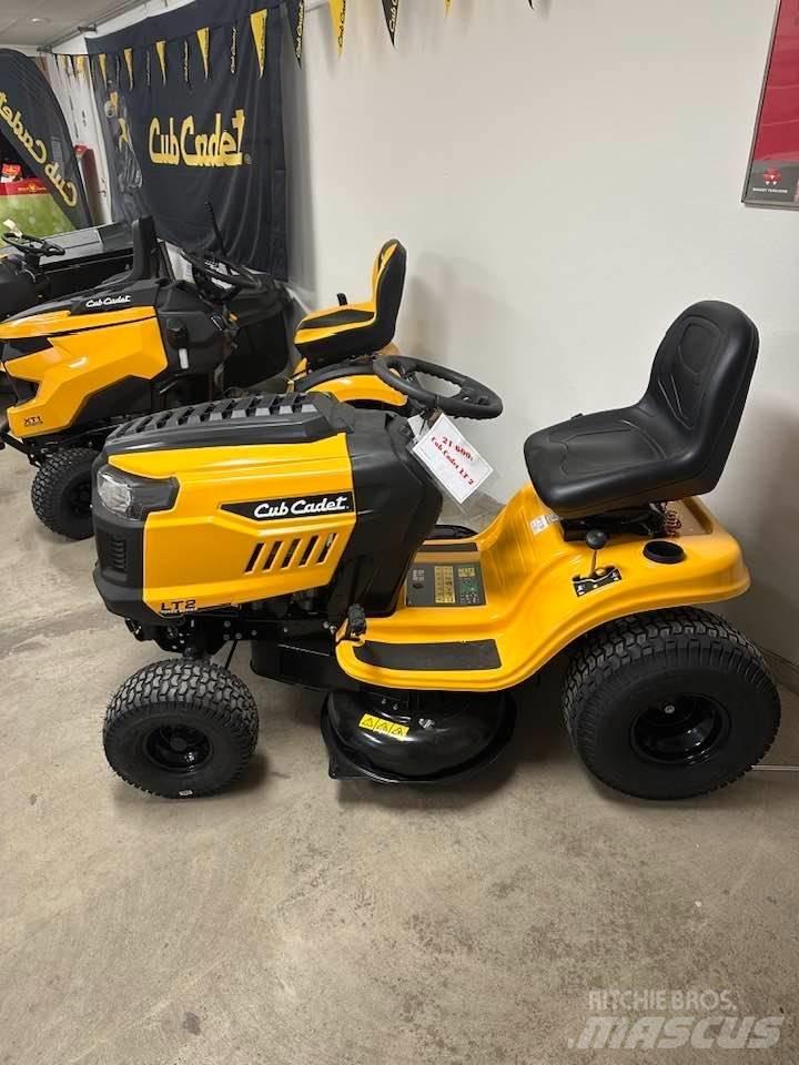 Cub Cadet LT 2 NS92 乗用・自走モア/芝刈り機