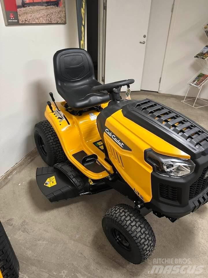 Cub Cadet LT 2 NS92 乗用・自走モア/芝刈り機