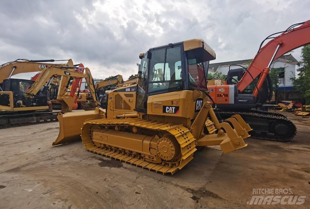CAT D 5 K ブルドーザー